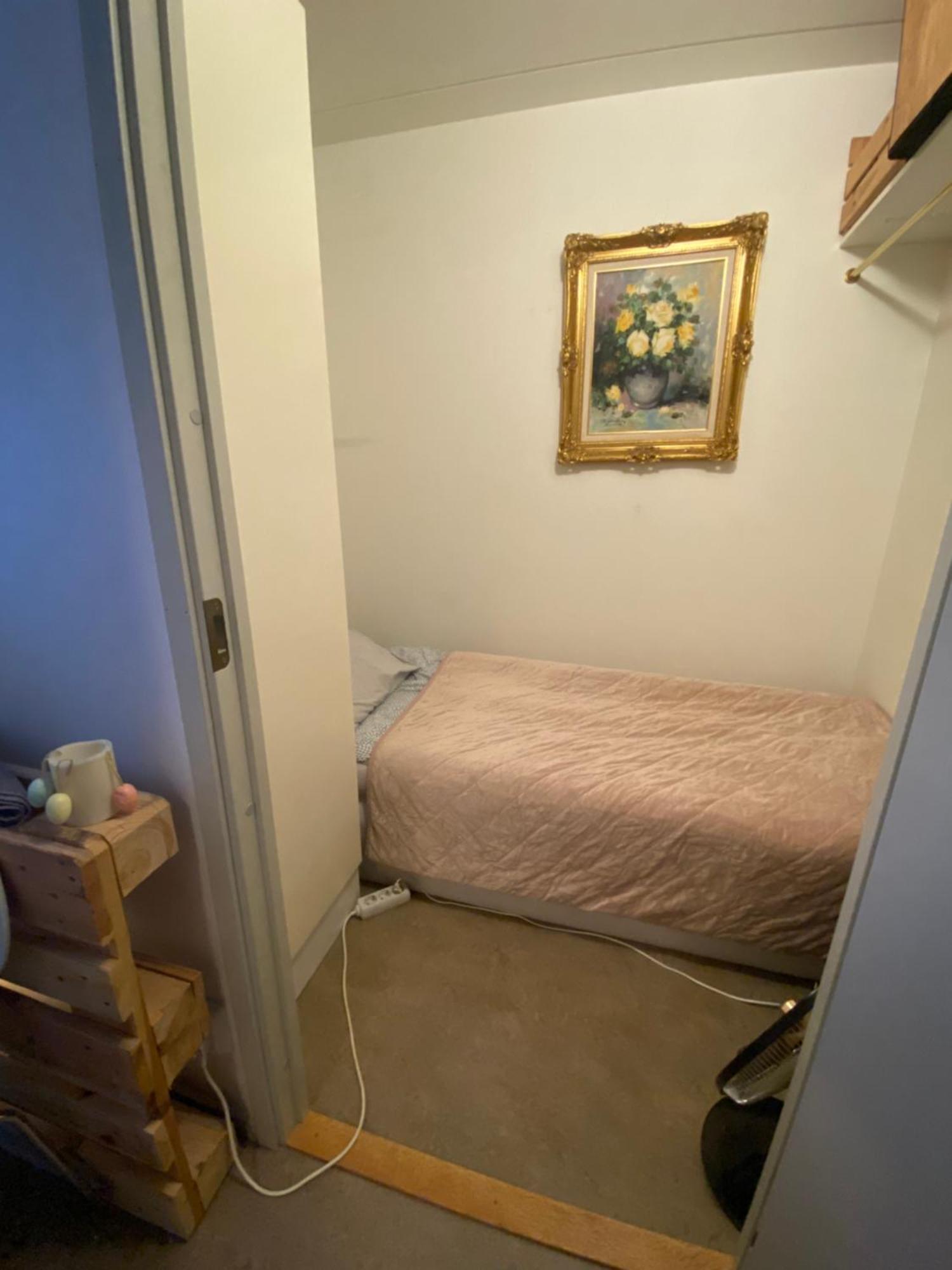 Central Cozy Accommodation, Single Room Or Bed In Dormroom Gothenburg Exterior photo